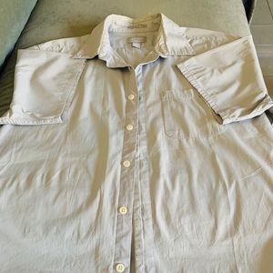 Old Navy short sleeve shirt